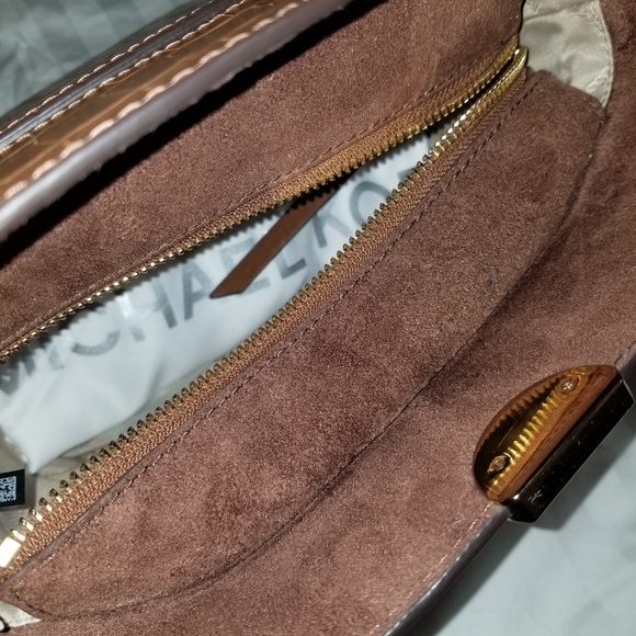 Women Bag - Picture 2 of 3